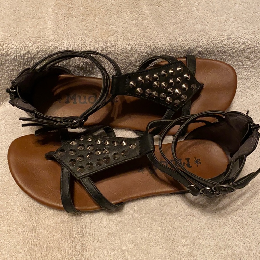 Mudd sandals with studs